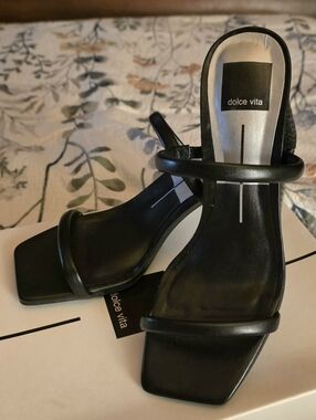 New, Dolce Vita Black Minimal Double-Strap Square-Toe Heels